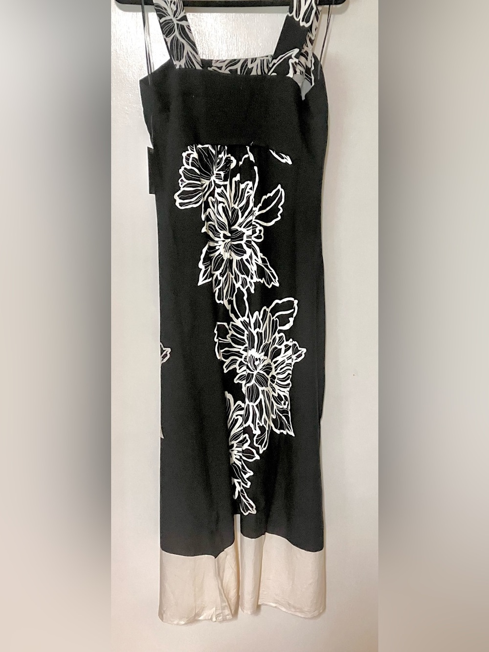 VINCE CAMUTO Black/Ivory Floral Sleeveless Maxi Dress: Size Small